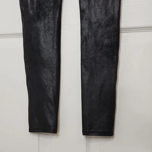 Spanx faux leather shiny black leggings size medium - Picture 6 of 11